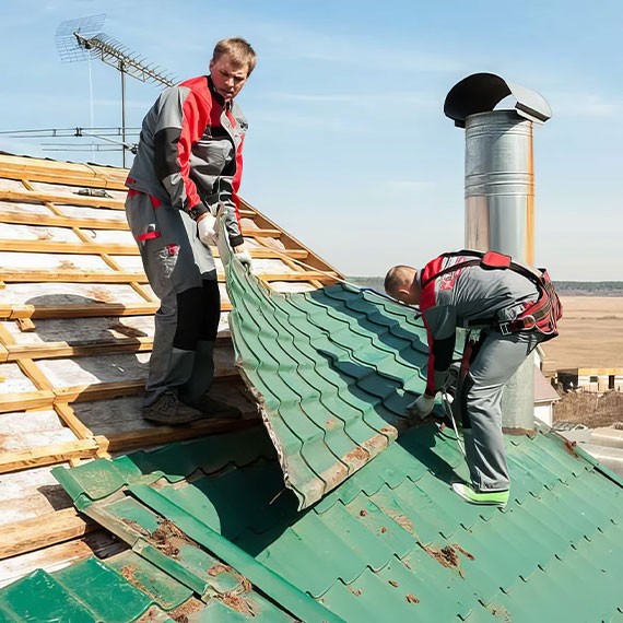 Демонтаж кровли и крыши в Луге и Ленинградской области